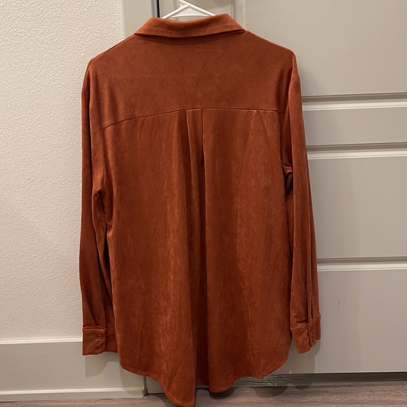 VICI COLLECTION LONG SLEEVE BUTTON UP BLOUSE - Picture 2 of 7